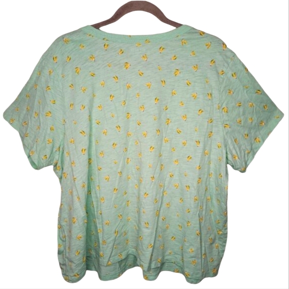 Old Navy Everywhere Green Banana Print Split Neck Tee Plus Size 2X - Picture 2 of 7